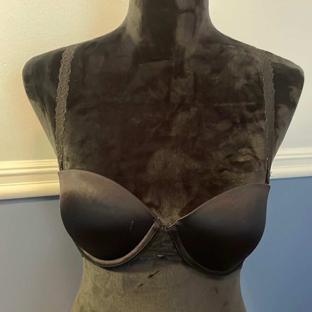 “PINK Victoria’s Secret” Push-up bra